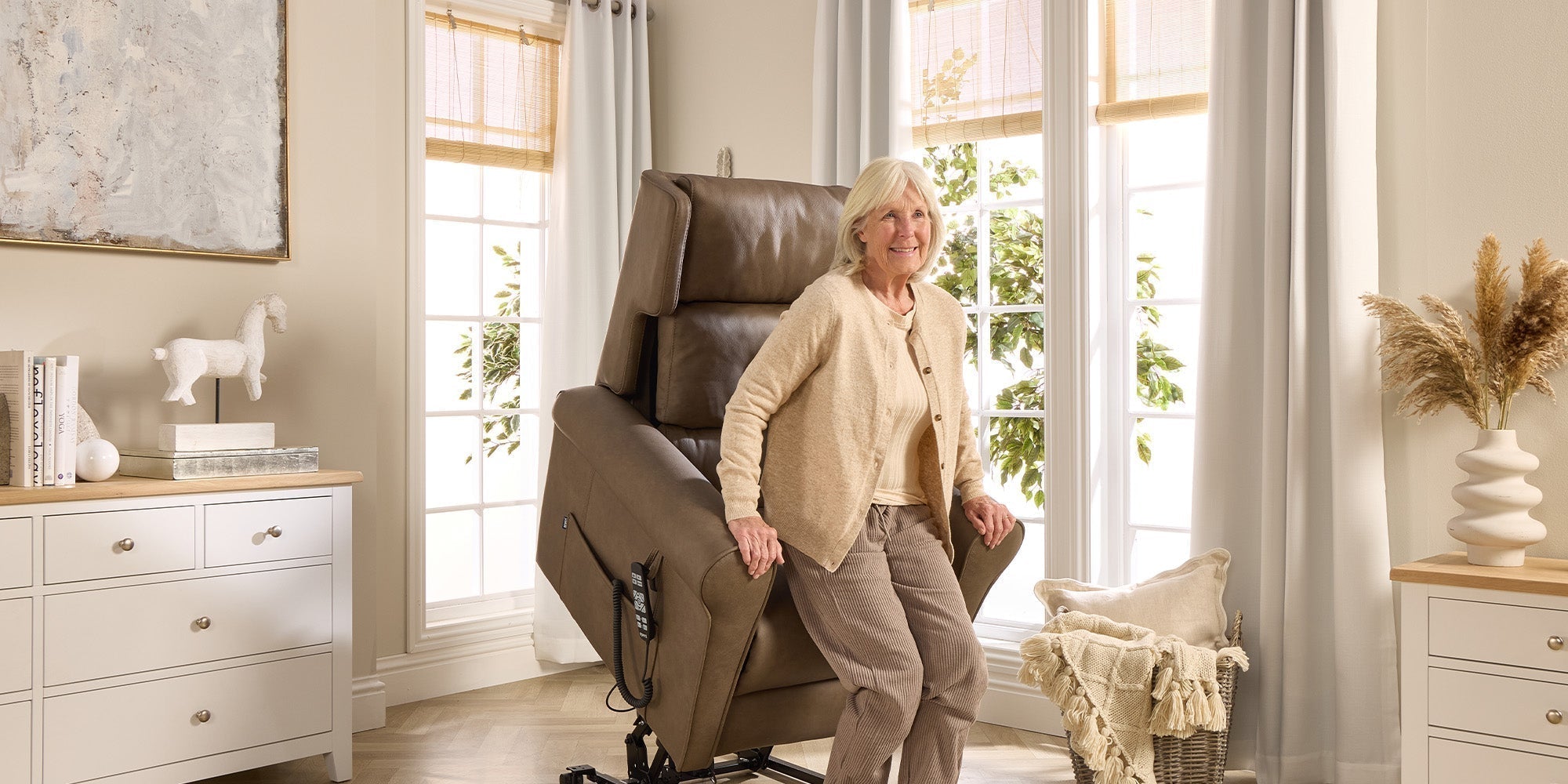 How Do Recliner Chairs Work: The Ultimate Comfort Mechanism Explained