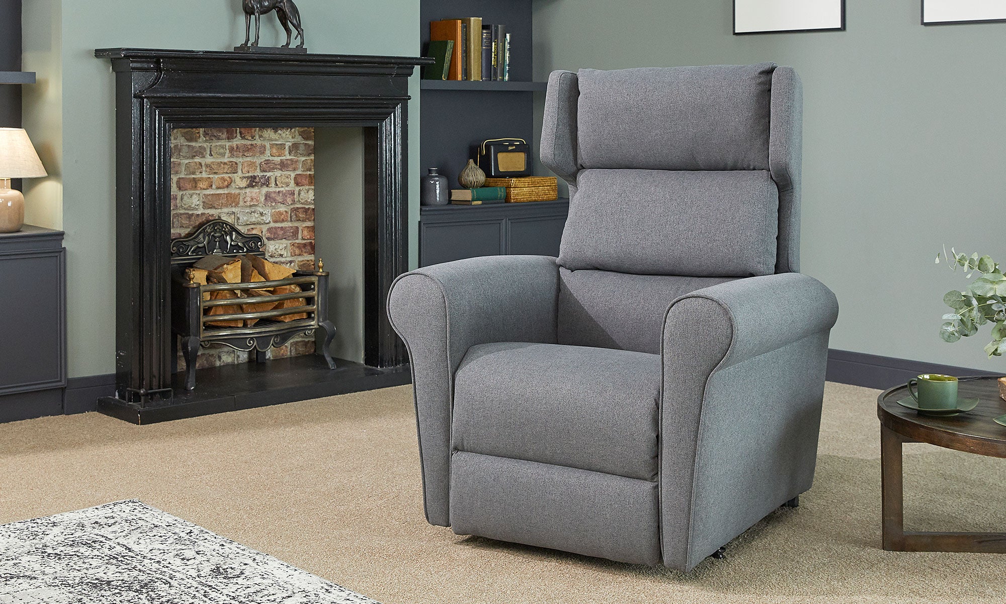 Opera® Flynn Riser Recliner Chair – Opera Beds