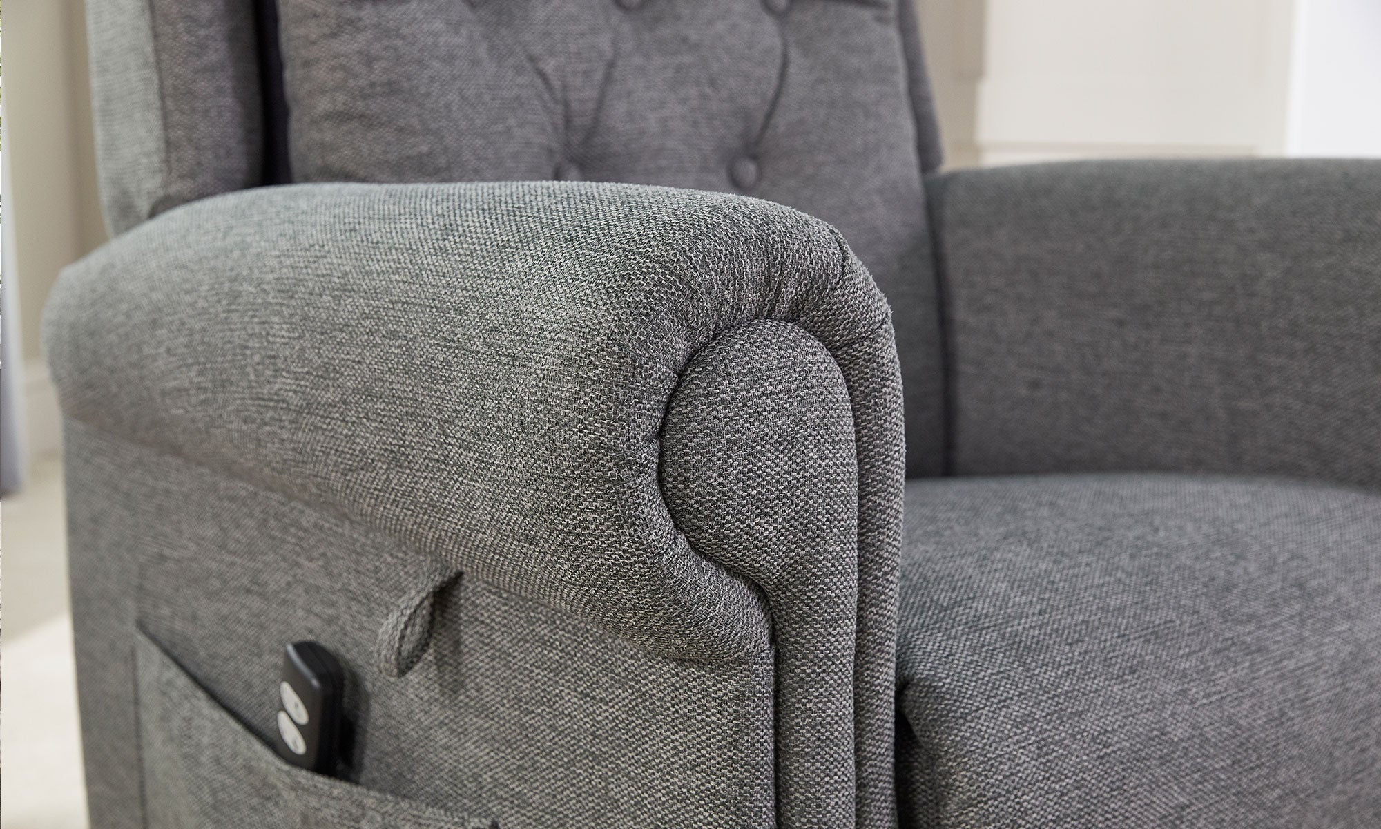 Parker Riser Opera® Parker Riser Recliner Chair – Opera Beds