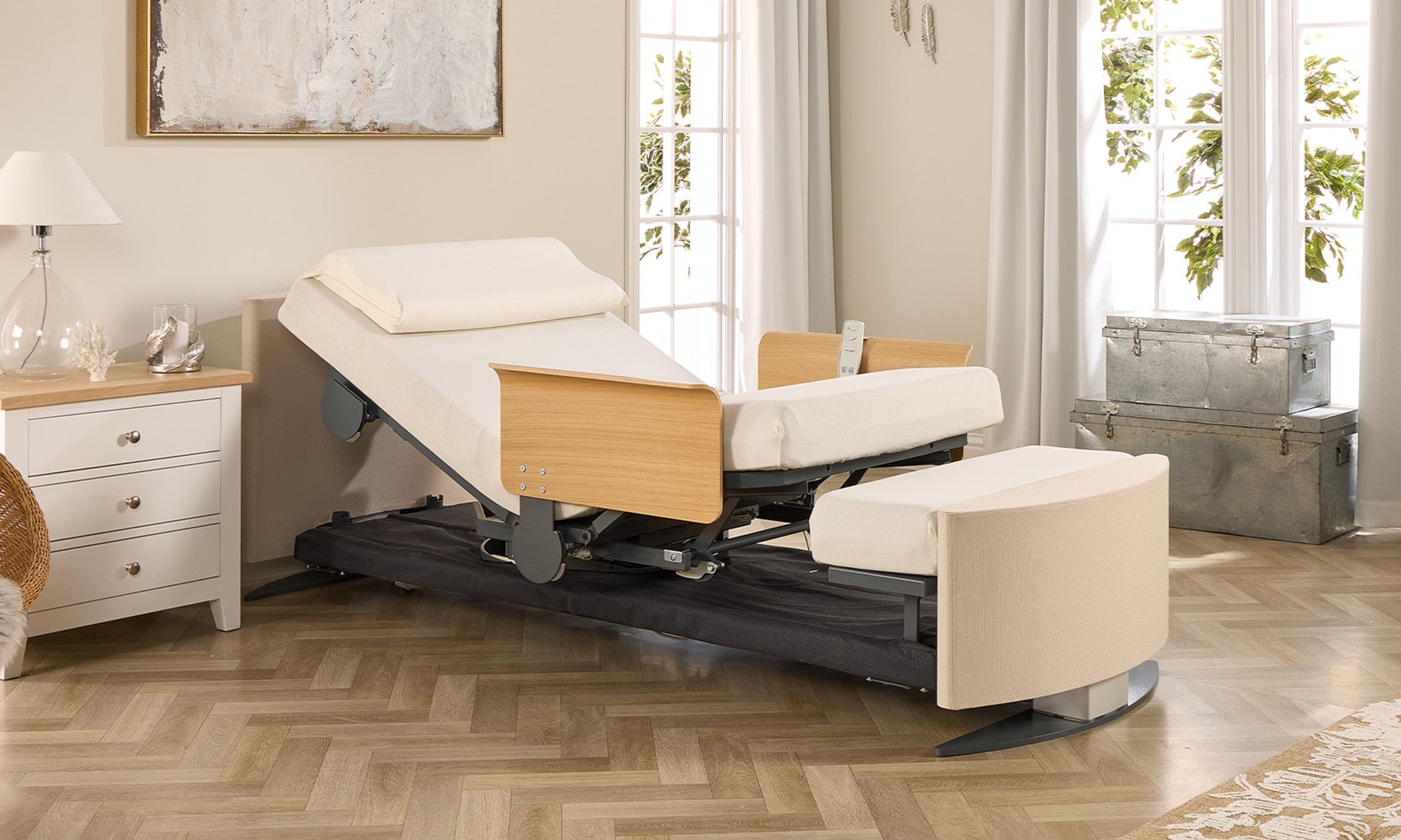 Rotabed RotoBed® Change Rotating Hospital Bed | Opera Beds